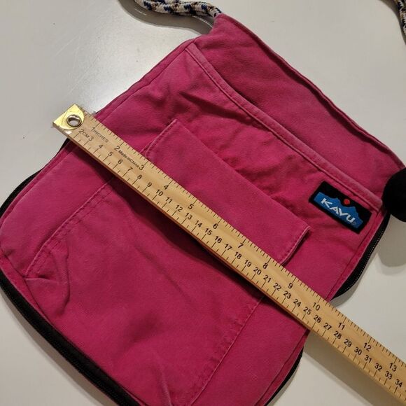 KAVU EXPANDABLE CROSSBODY TRAVEL BAG MAGNETIC ZIP VELCRO POCKETS PINK BLUE - Picture 2 of 9